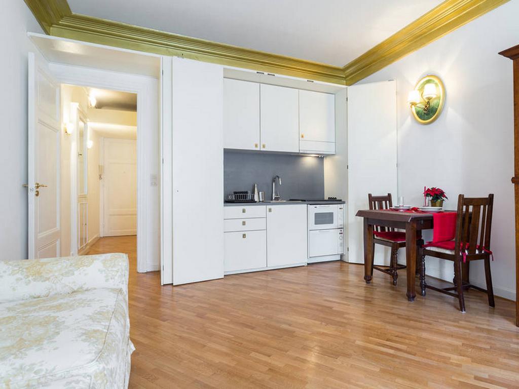 Apartment Imperial Res. Negresco Five Stars House